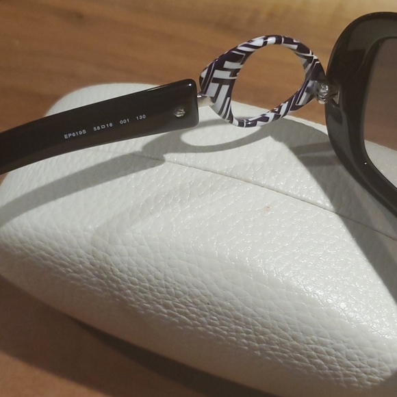 Authentic Emilio Pucci Sunglasses - Picture 4 of 7
